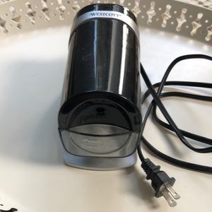 Westcott electric plug-in pencil sharpener